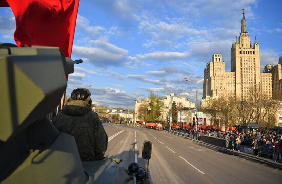 Ночная репетиция парада Победы в Москве 