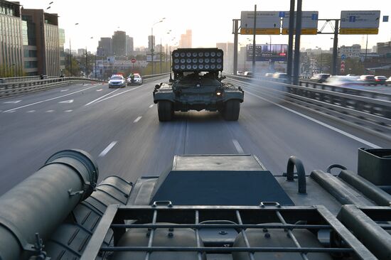 Ночная репетиция парада Победы в Москве 