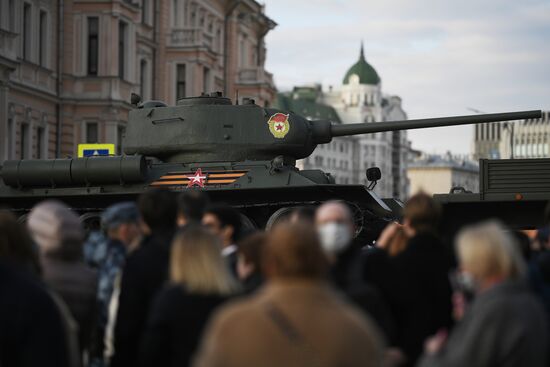Ночная репетиция парада Победы в Москве