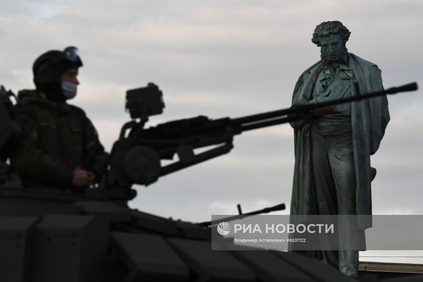 Ночная репетиция парада Победы в Москве