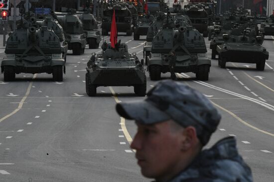 Ночная репетиция парада Победы в Москве