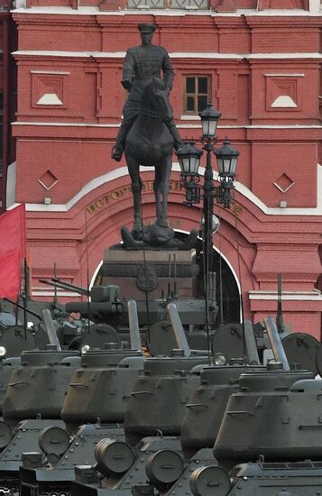 Ночная репетиция парада Победы в Москве