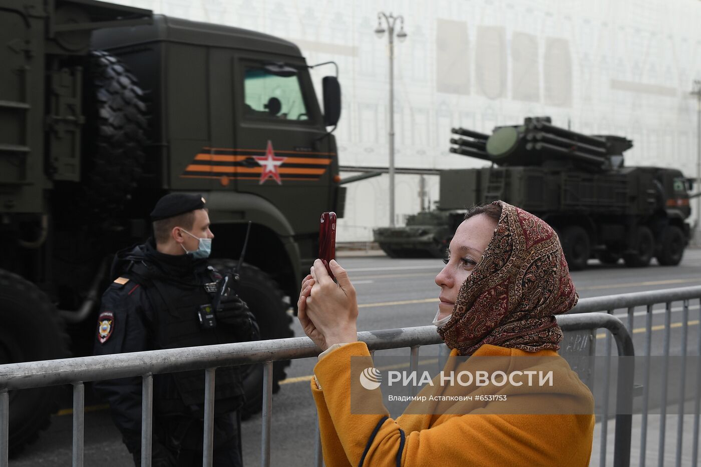 Ночная репетиция парада Победы в Москве