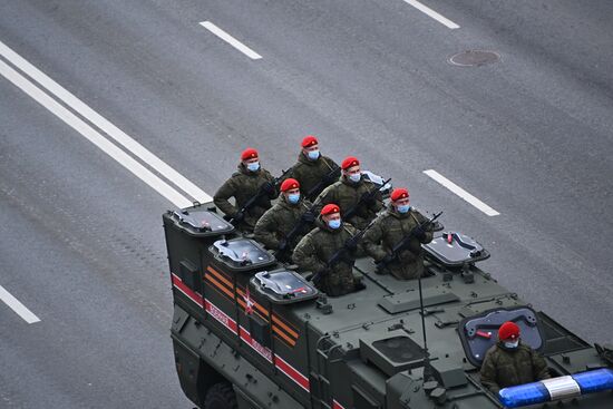 Ночная репетиция парада Победы в Москве 