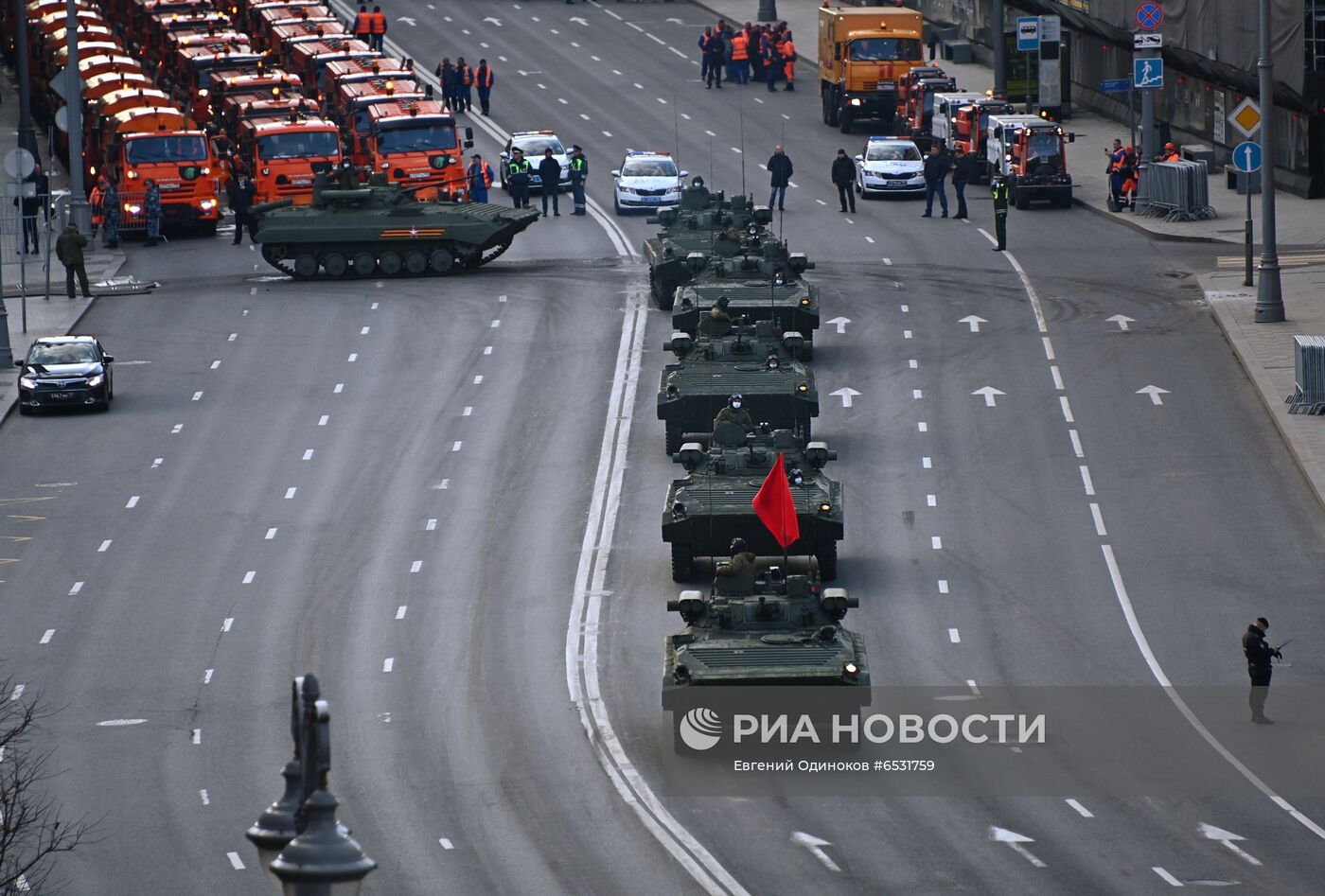 Ночная репетиция парада Победы в Москве 