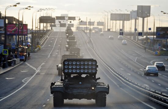 Ночная репетиция парада Победы в Москве 