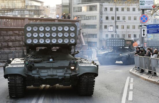 Ночная репетиция парада Победы в Москве 