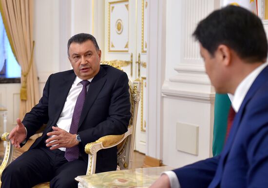 Встреча премьер-министров Киргизии и Таджикистана в Казани