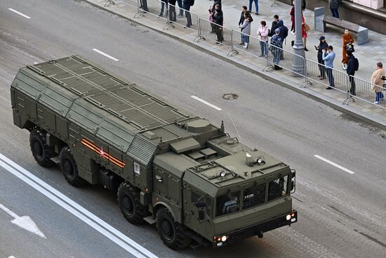 Ночная репетиция парада Победы в Москве 