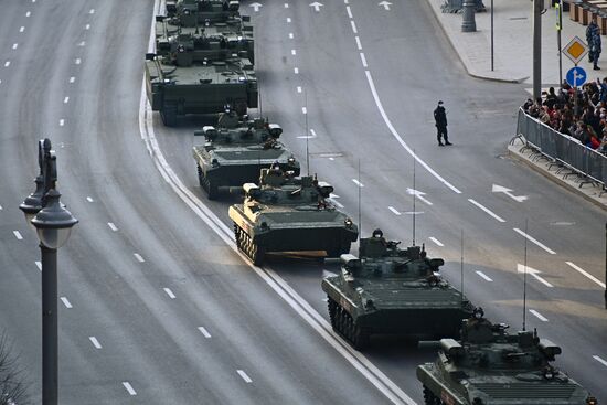 Ночная репетиция парада Победы в Москве 