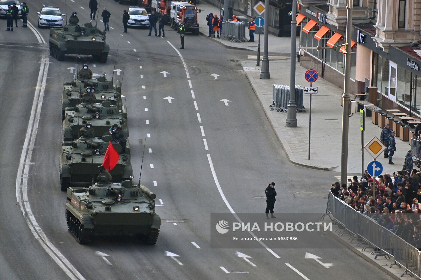 Ночная репетиция парада Победы в Москве 