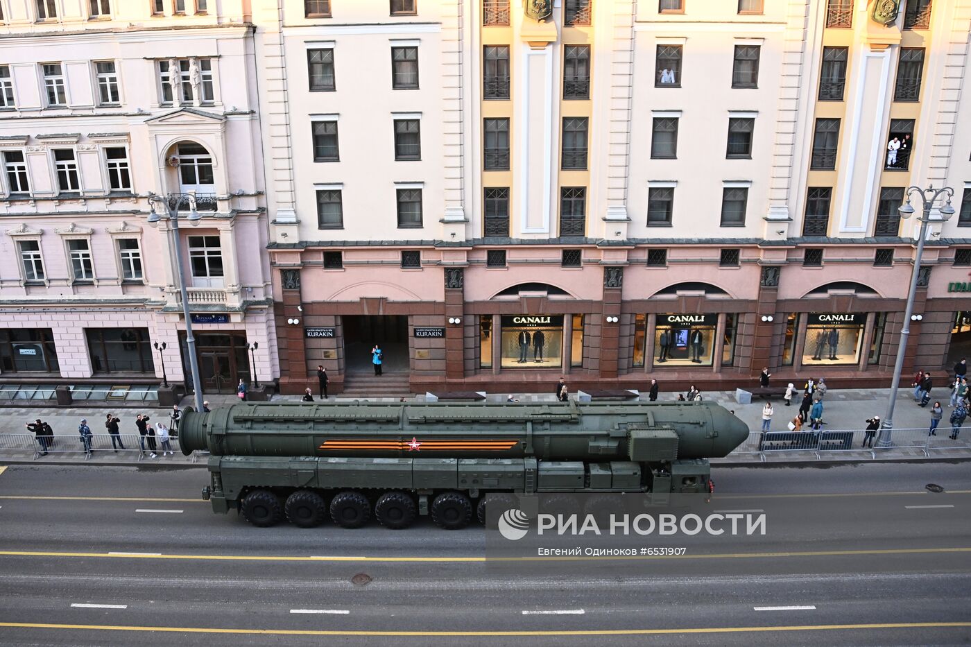 Ночная репетиция парада Победы в Москве