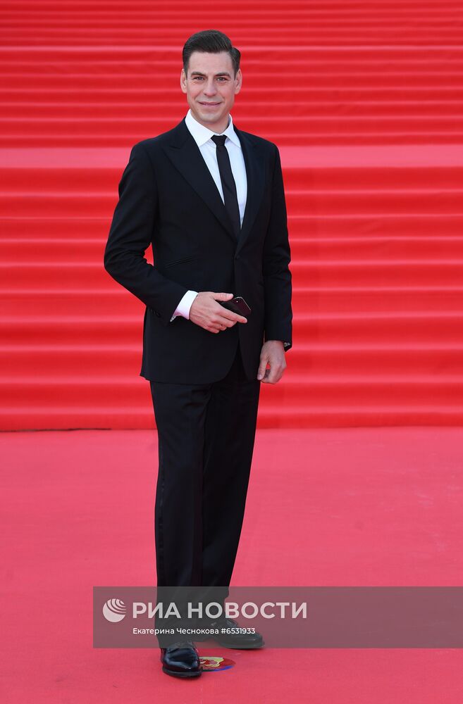 Церемония закрытия 43-го ММКФ