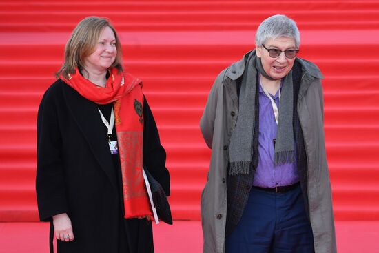 Церемония закрытия 43-го ММКФ