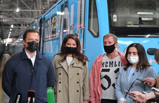 Запуск тематического поезда метро в честь медиков