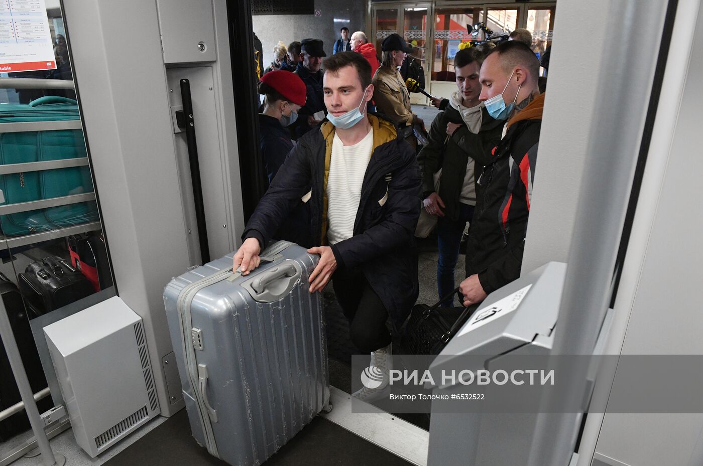 Отправление скоростного поезда "Ласточка" из Минска в Москву