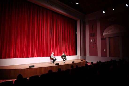 Спецпоказ фильма "Догвилль" в кинотеатре "Художественный"