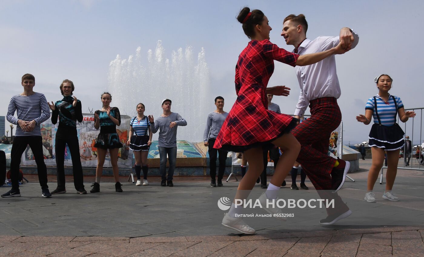 Первомайские народные гуляния