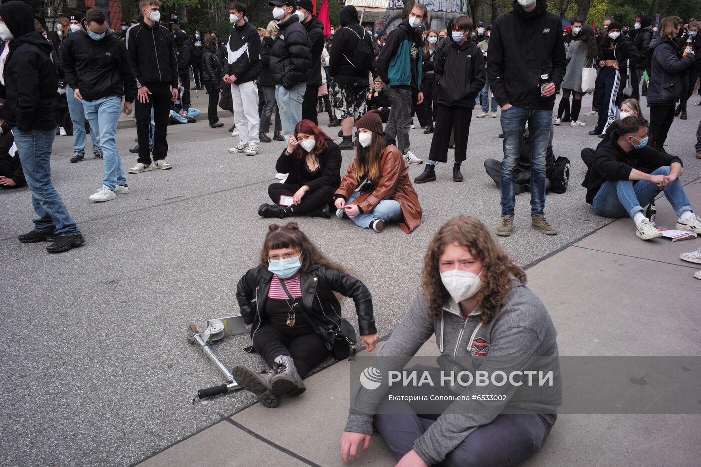 Акция против мер по борьбе с коронавирусом в Германии