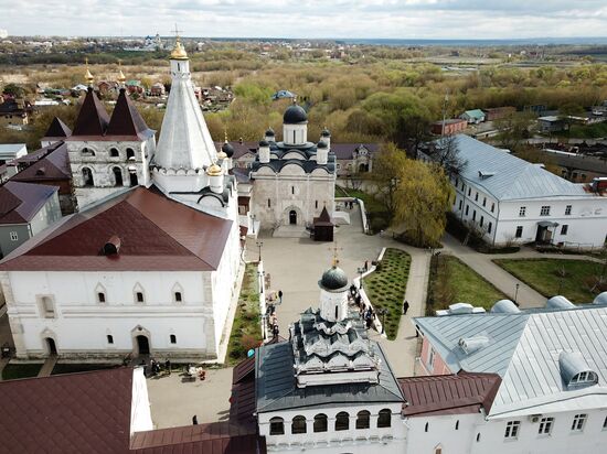 Освящение пасхальных куличей и яиц