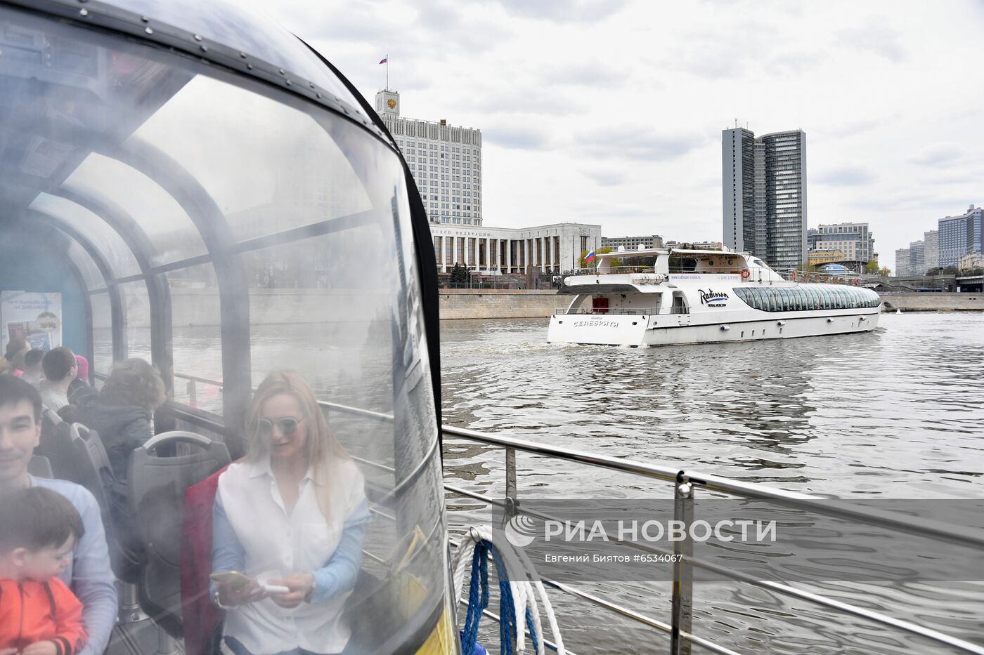 Речные прогулки по Москве-реке