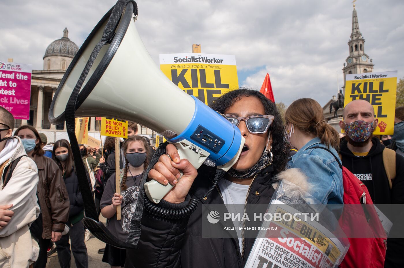 Протесты против закона о расширении полномочий полиции в Великобритании