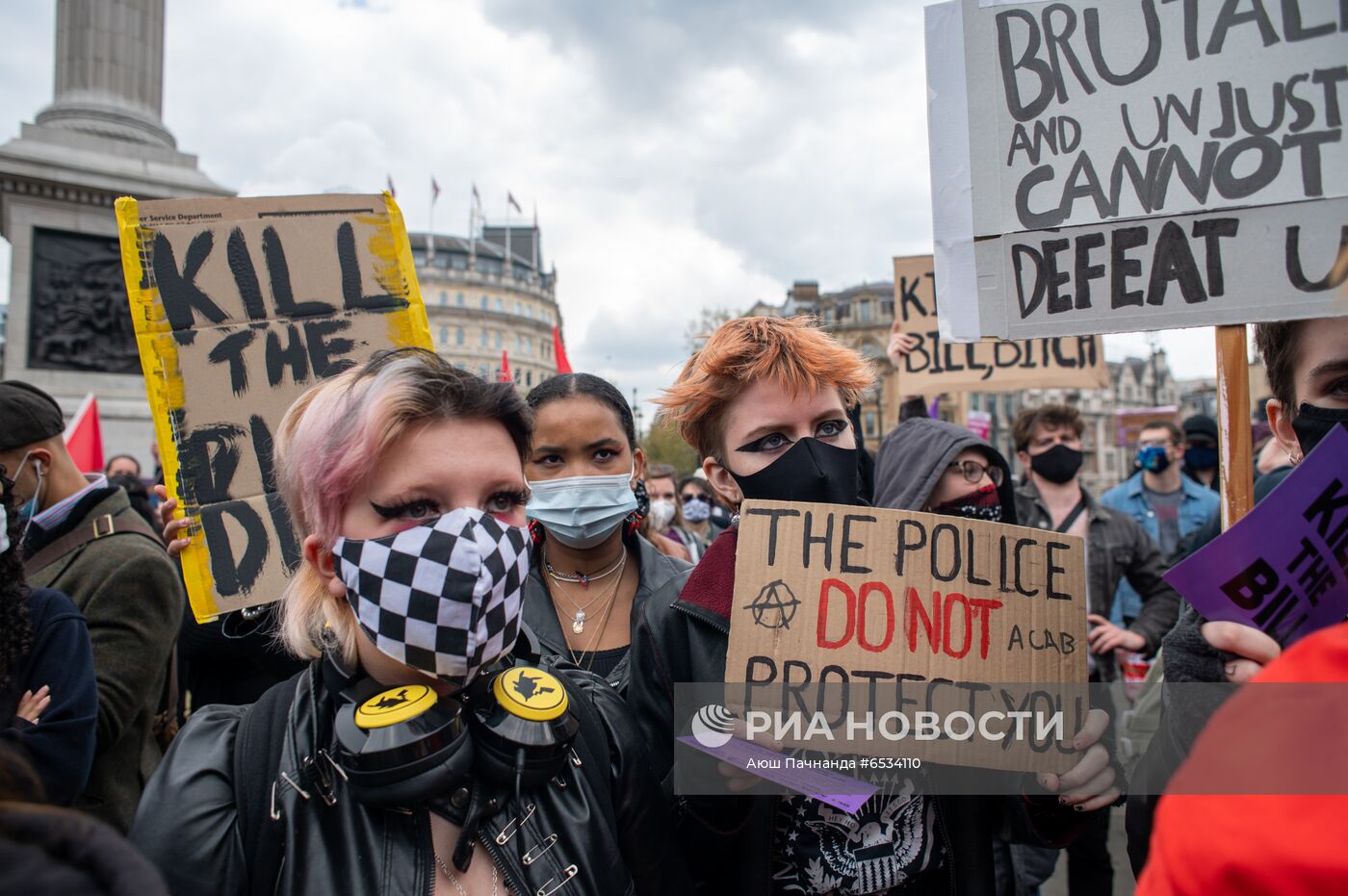 Протесты против закона о расширении полномочий полиции в Великобритании