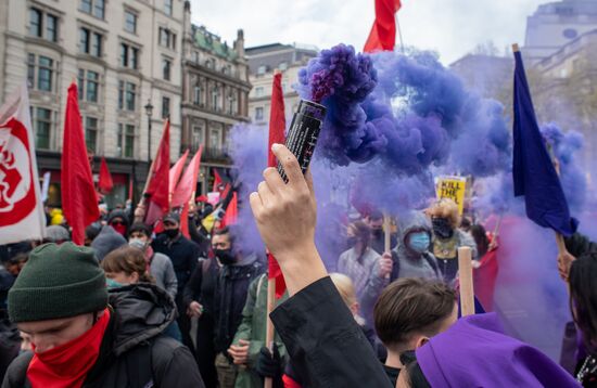 Протесты против закона о расширении полномочий полиции в Великобритании