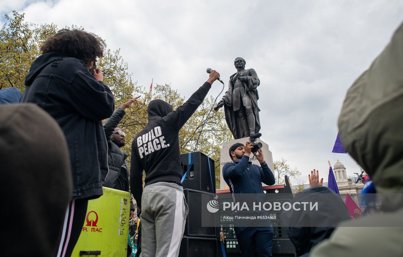 Протесты против закона о расширении полномочий полиции в Великобритании