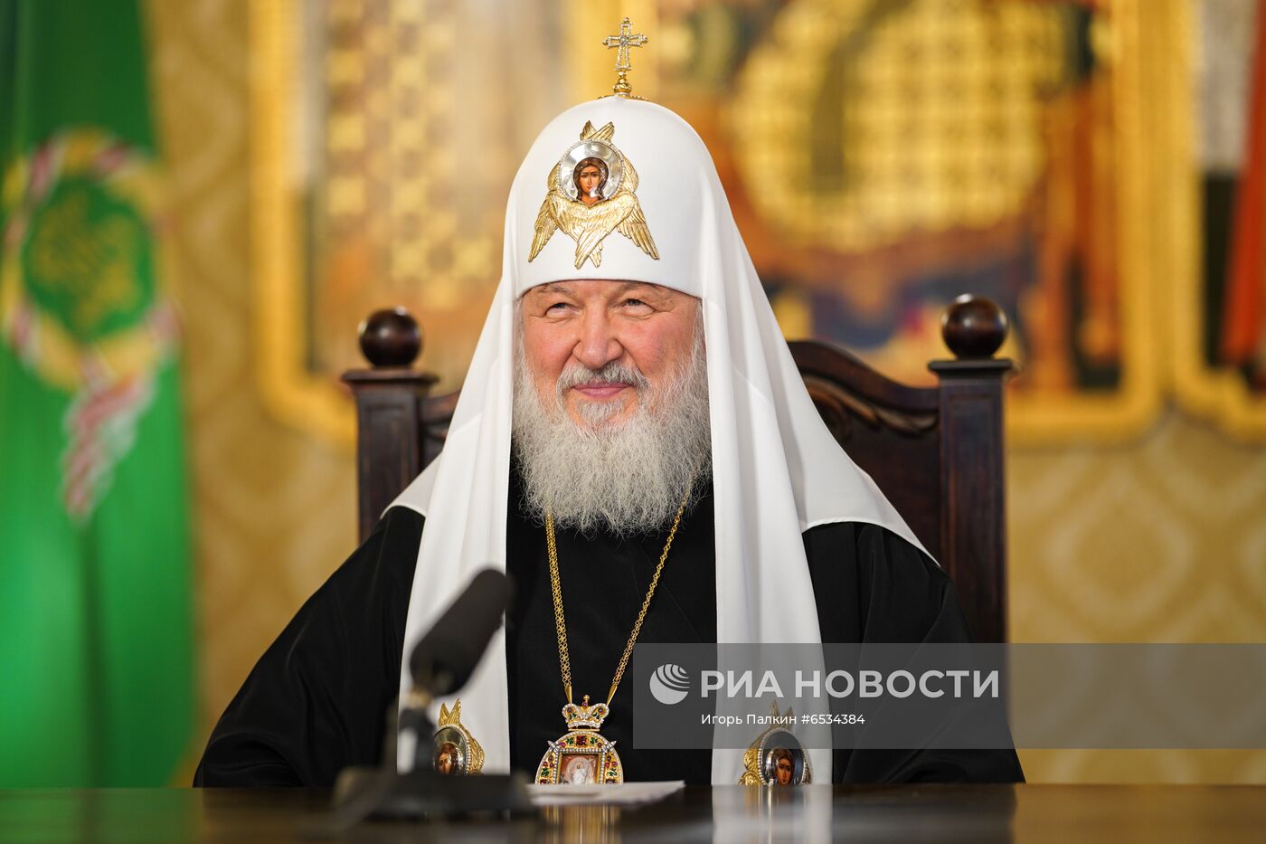 Телемост патриарха Кирилла с экипажем МКС