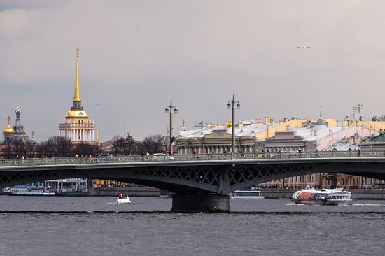 Открытие водного туристического сезона в Петербурге