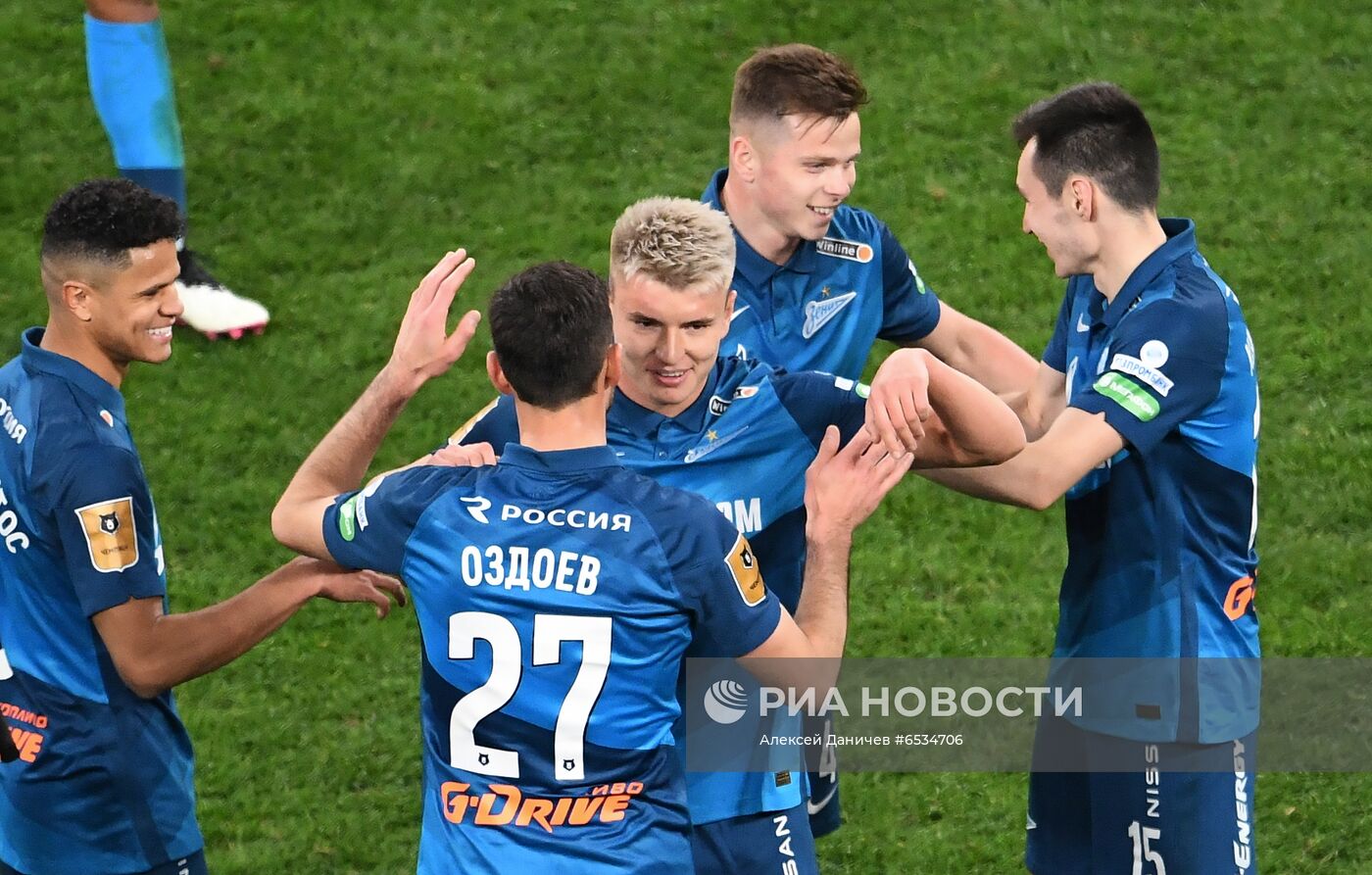 Футбол. РПЛ. Матч "Зенит" - "Локомотив"