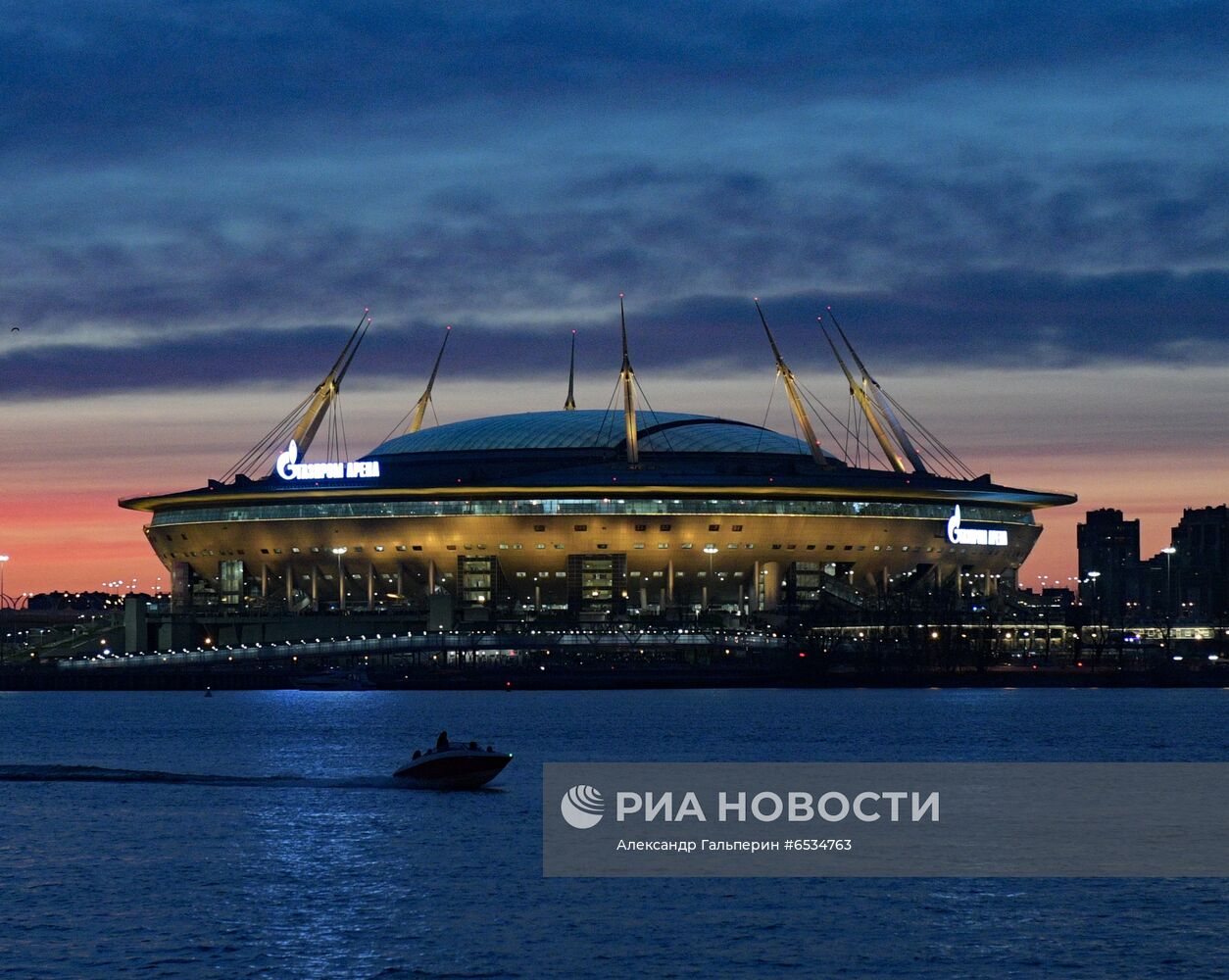 ФК "Зенит" стал досрочно чемпионом России