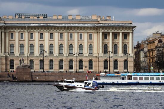 Открытие водного туристического сезона в Петербурге