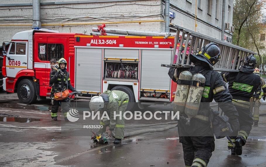 Пожар произошел в гостинице на юго-востоке Москвы