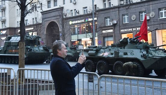 Ночная репетиция парада Победы в Москве 