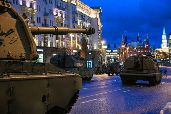 Ночная репетиция парада Победы в Москве