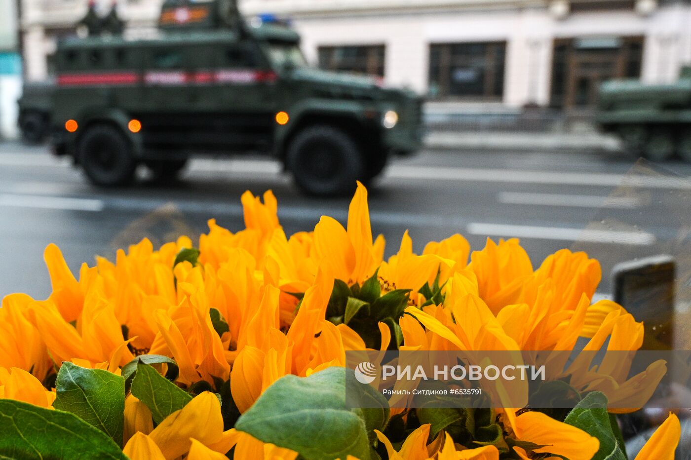 Ночная репетиция парада Победы в Москве