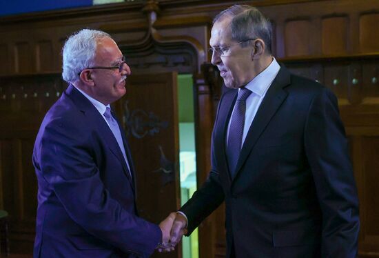 Встреча глав МИД РФ и Палестины