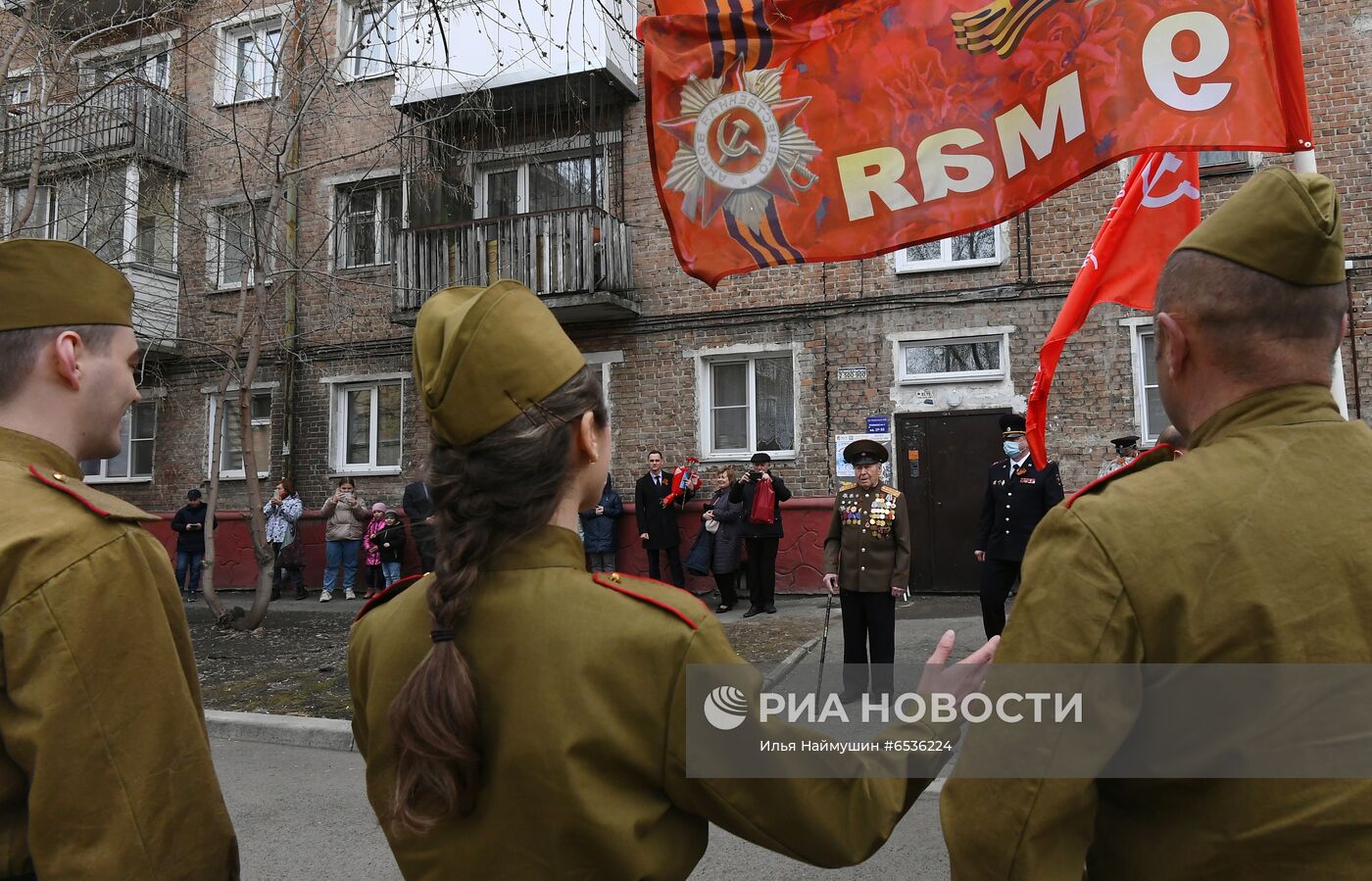 Поздравление с Днем Победы 100-летнего ветерана И. Шпагина