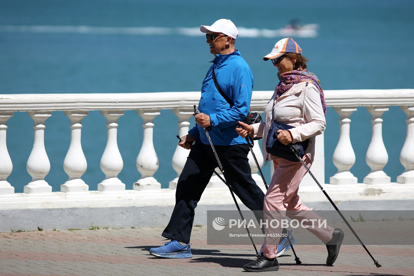 Отдыхающие в Геленджике на майских праздниках