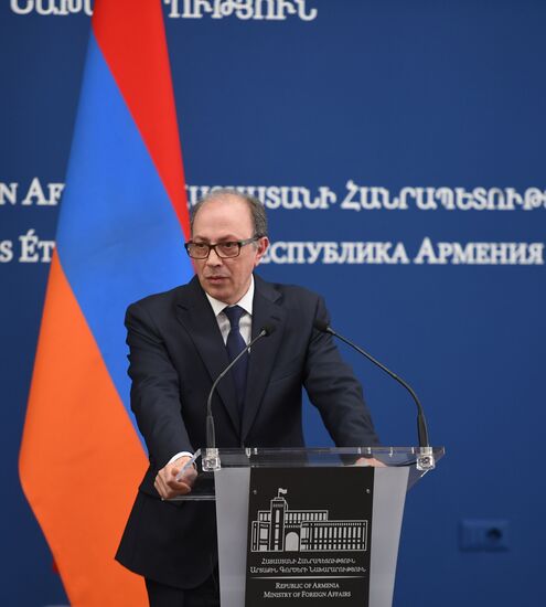 Визит главы МИД РФ С. Лаврова в Армению
