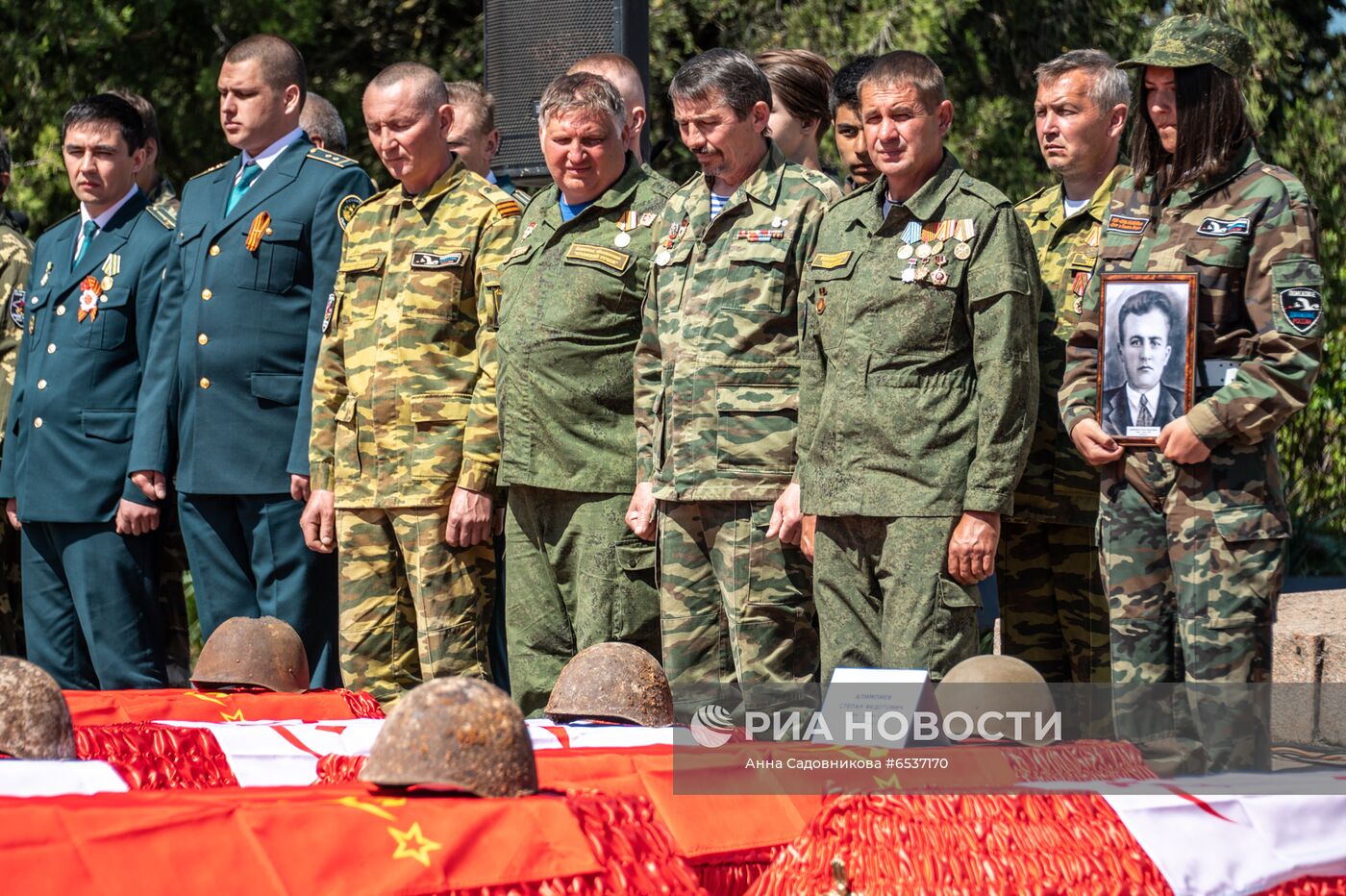 В Севастополе перезахоронили останки погибших в боях за освобождение города