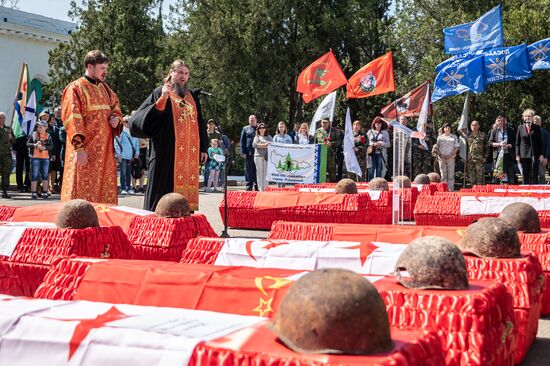 В Севастополе перезахоронили останки погибших в боях за освобождение города