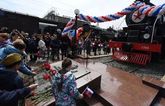 Прибытие ретро-поезда "Победа" во Владивосток