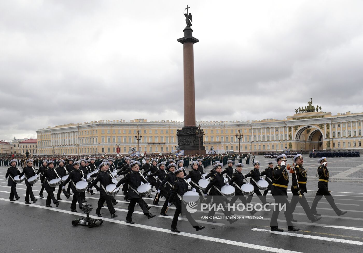 Генеральная репетиция парада Победы в Санкт-Петербурге