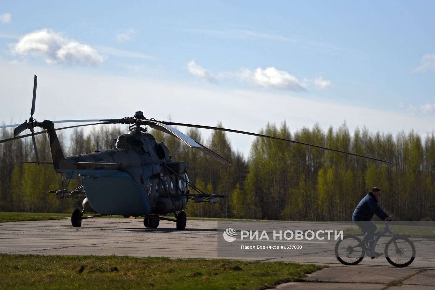 Генеральная репетиция воздушной части парада Победы в Москве