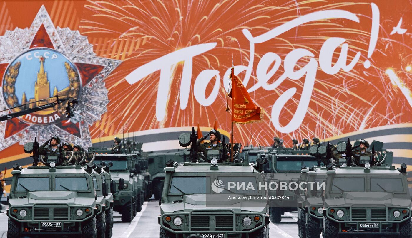 Генеральная репетиция парада Победы в Санкт-Петербурге