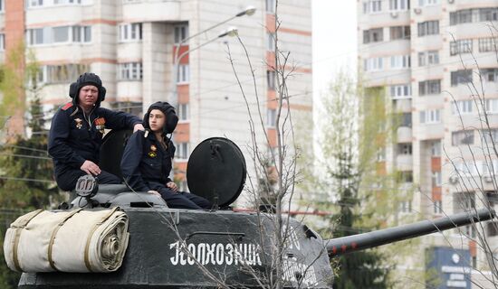 Поздравление ветеранов с Днём Победы в Казани
