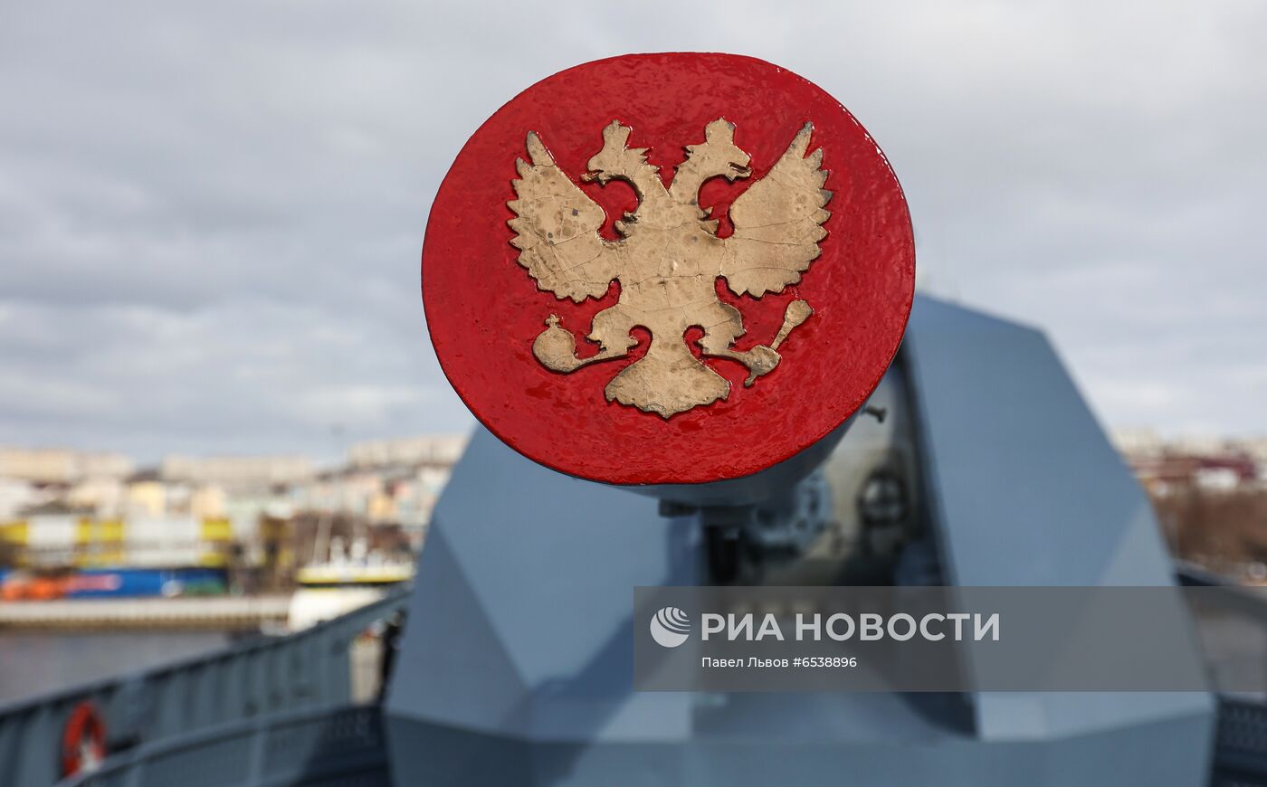 Фрегат "Адмирал Горшков" открыли для экскурсий